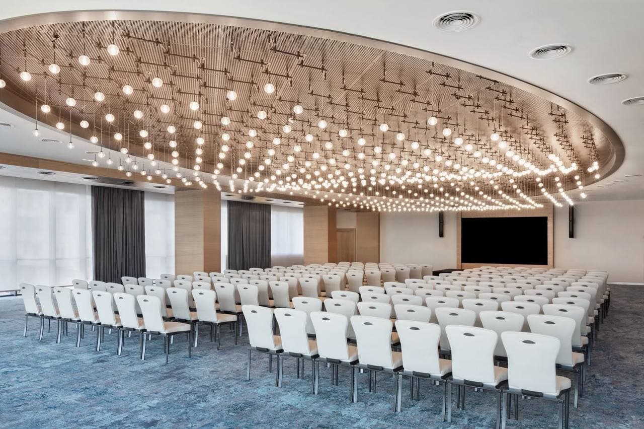 Конференц-зал Courtyard by Marriott Batumi